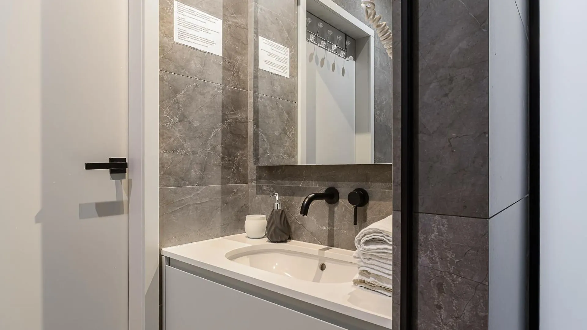 Lumina Cozy Studio In Center وارسو شقة